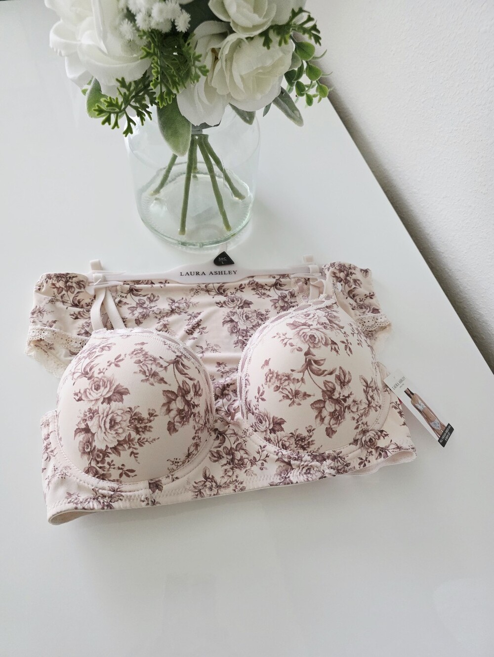 LAURA ASHLEY🤎 2 Piece Pull-Through Ribbon Bra & Bikini Set SIZE 36C/L